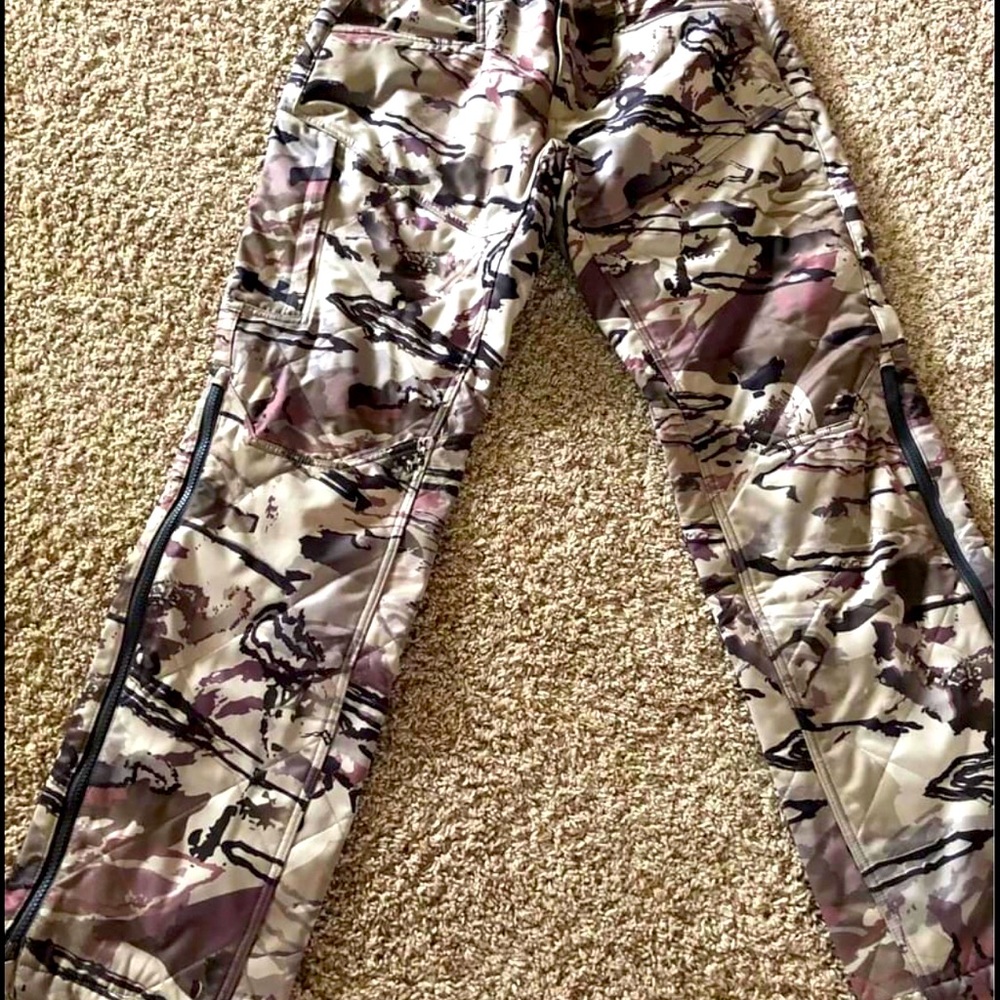 Under Armour hunting pants. NTW never worn.